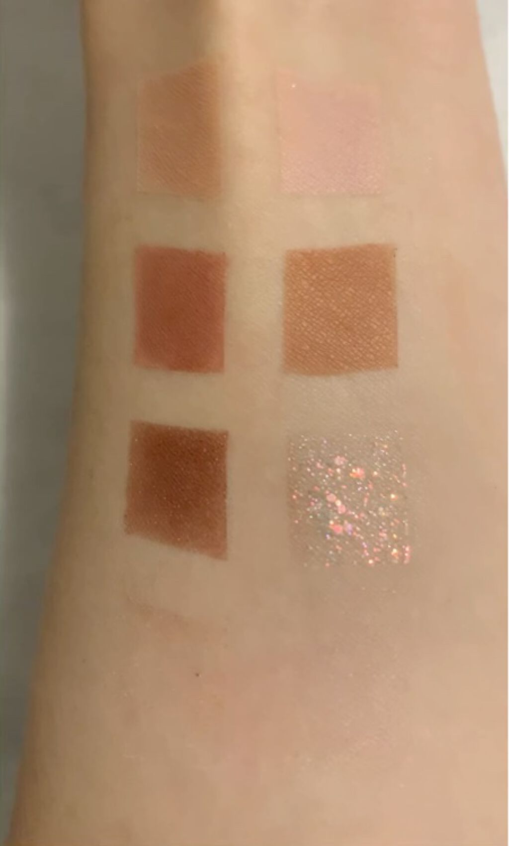 Cherry Love グリッター リキッドアイシャドウ/FlowerKnows/グリッターを使ったクチコミ（3枚目）