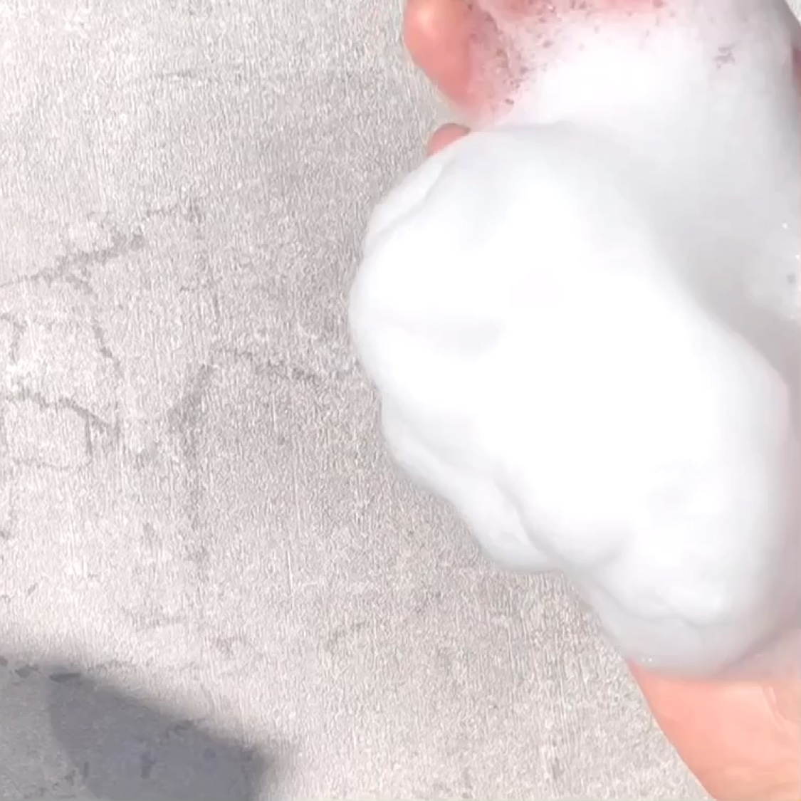 カーミングフェイシャルウォッシュ/favs/洗顔フォームの動画クチコミ2つ目