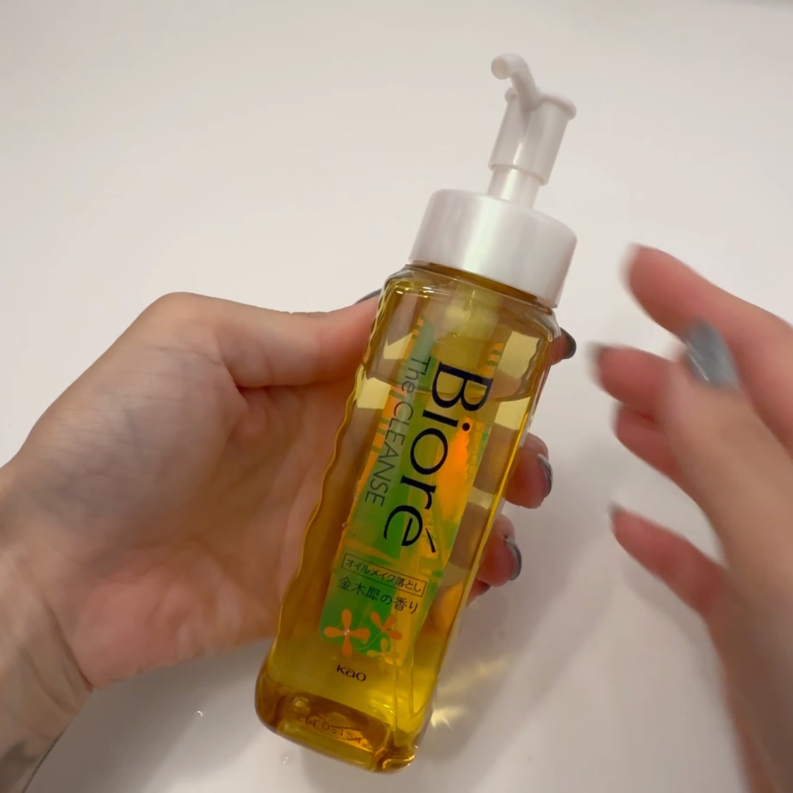 ビオレ ザフェイス 泡洗顔料 ディープモイスト 金木犀の香り/ビオレ/泡洗顔を使ったクチコミ（3枚目）