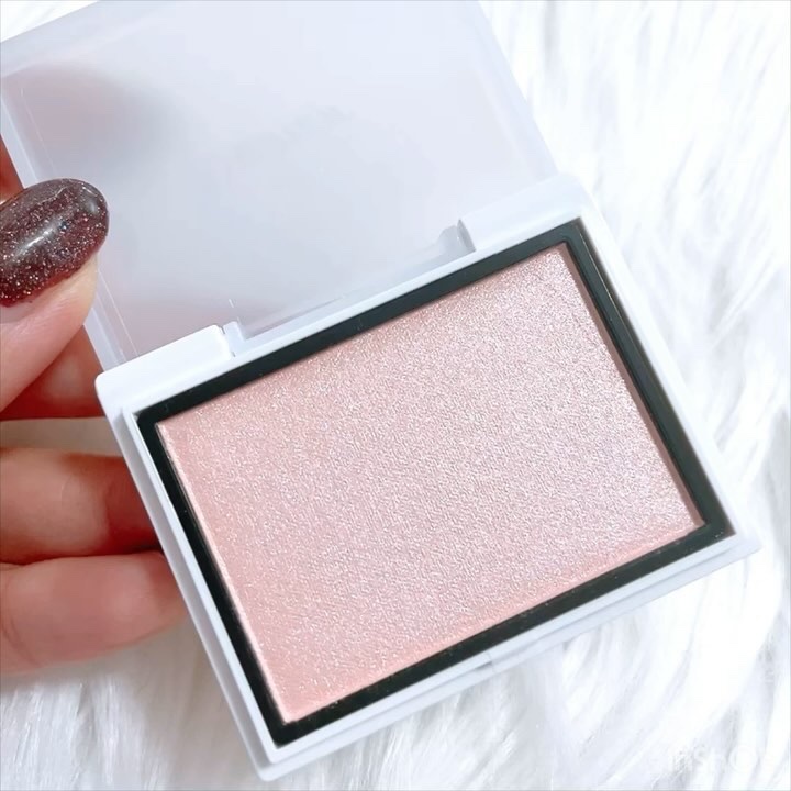 Enamor ジュエリーグロウハイライター/Enamor/パウダーハイライトを使ったクチコミ（3枚目）