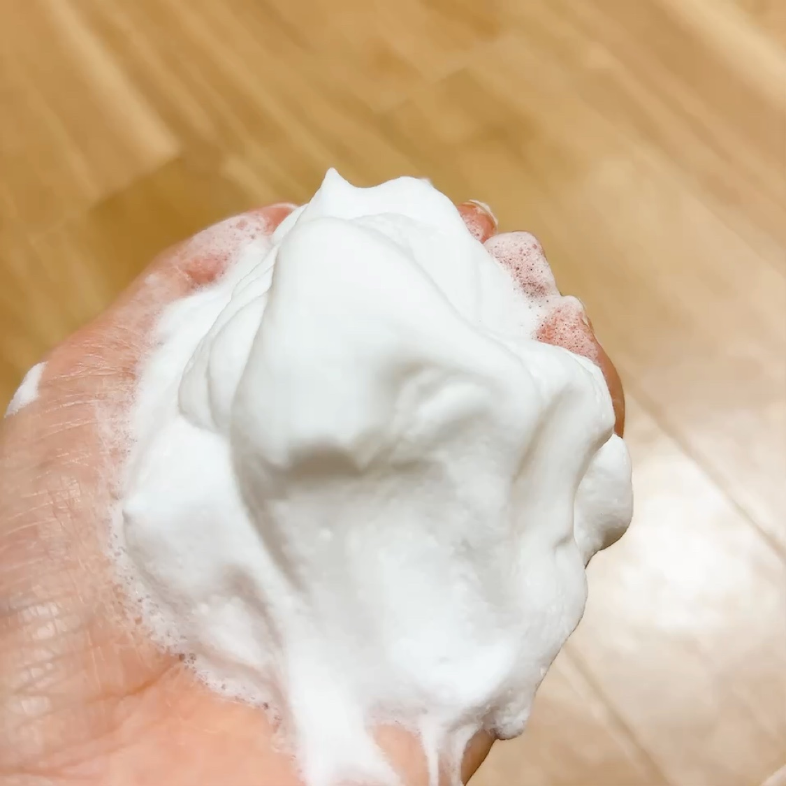 パーフェクトホワイトクレイ/SENKA（専科）/洗顔フォームの動画クチコミ3つ目