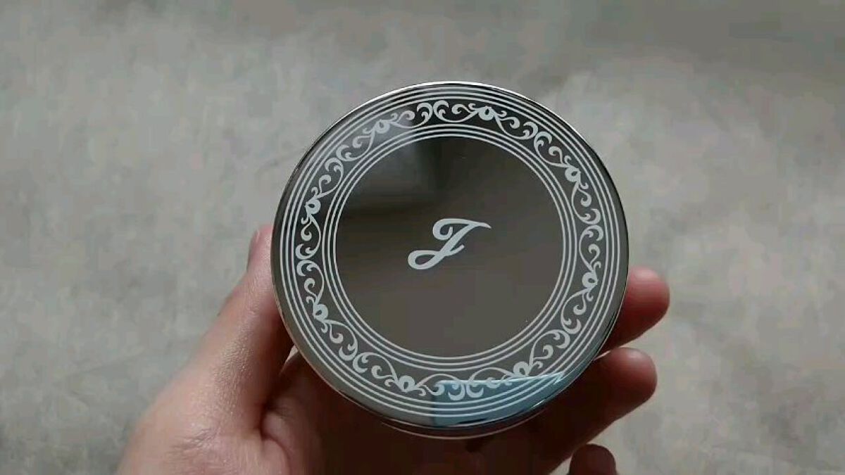 グロウインオイル ルースパウダー  01 natural glow/JILL STUART/ルースパウダーを使ったクチコミ（3枚目）