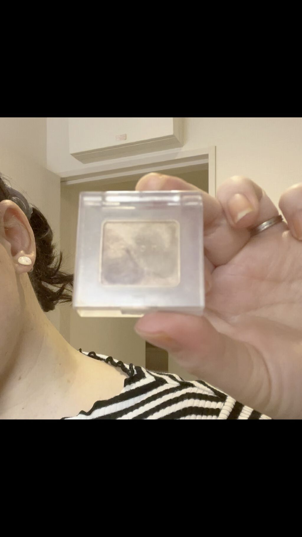 トーン ペタル アイシャドウ/to/one/アイシャドウパレットの人気ショート動画