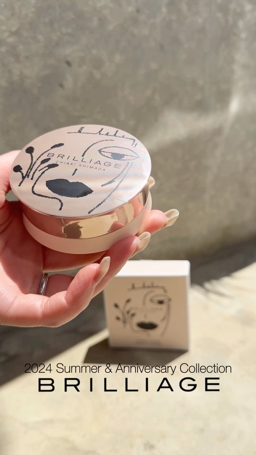 パウダリーファンデーション オーセンティックウーマン ダズリング