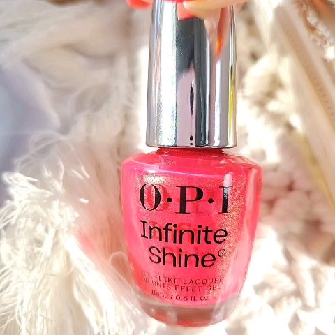 インフィニットシャイン ネイルラッカー/O・P・I/マニキュアを使ったクチコミ（3枚目）