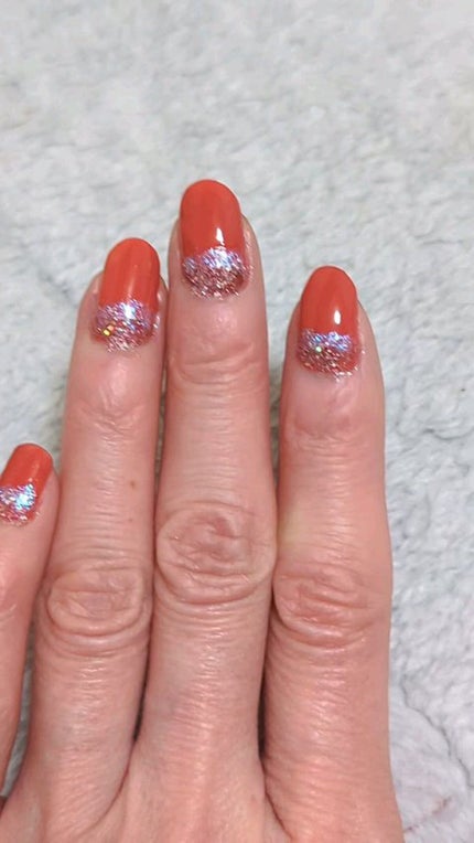 カラフルネイルズ/キャンメイク/マニキュアの人気ショート動画