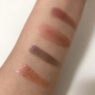 HOURGLASS  Scattered Light Glitter Eyeshadow/HOURGLASS/ジェル・クリームアイシャドウを使ったクチコミ（3枚目）