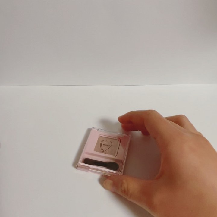 フーミー シングルラメシャドウ/WHOMEE/単色アイシャドウを使ったクチコミ（3枚目）