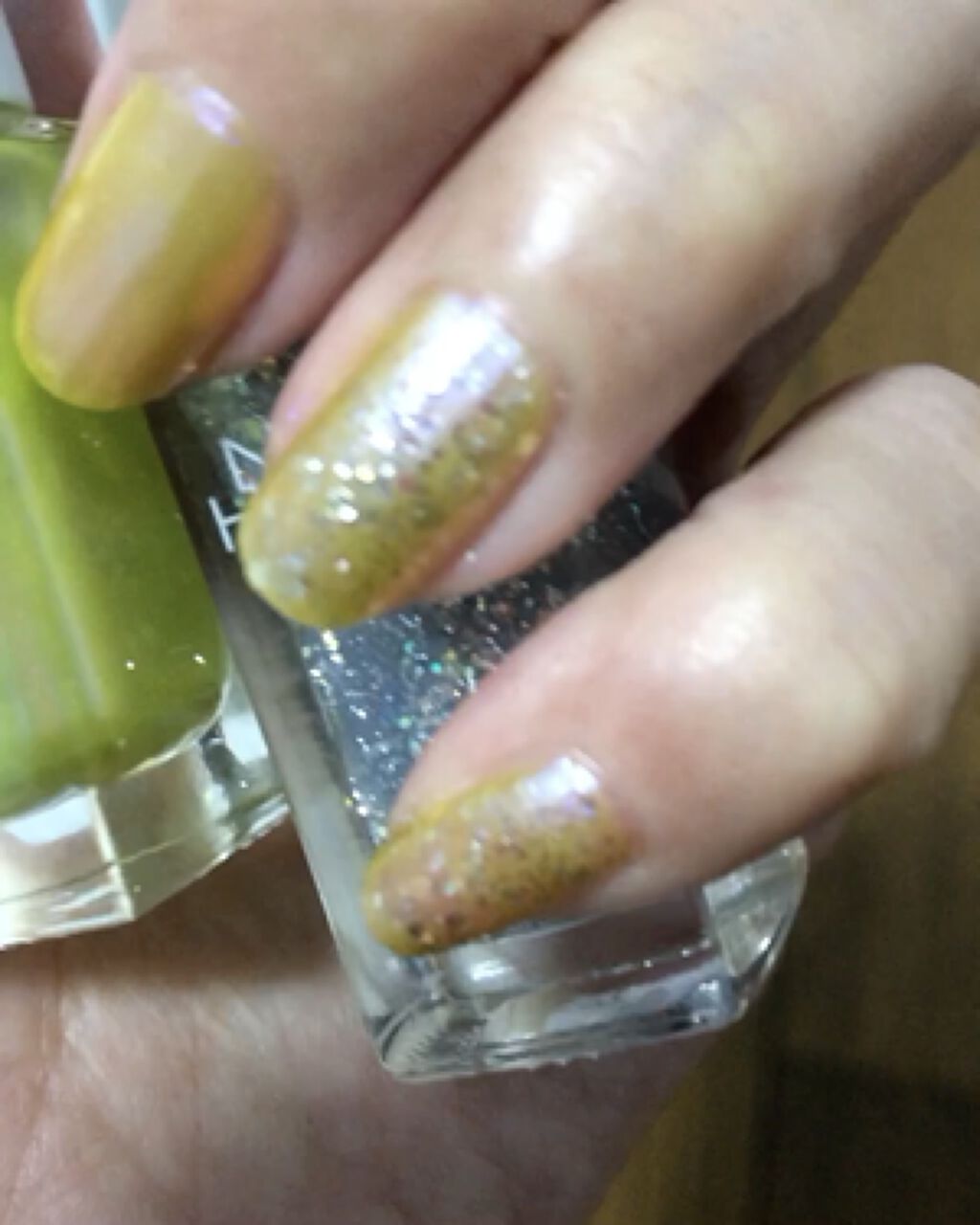 ネイルホリック リミテッドカラー Sea Shell/ネイルホリック/マニキュアを使ったクチコミ（3枚目）