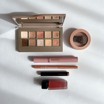 キャビアスティック アイカラー/ローラ メルシエ/スティックアイシャドウの人気ショート動画