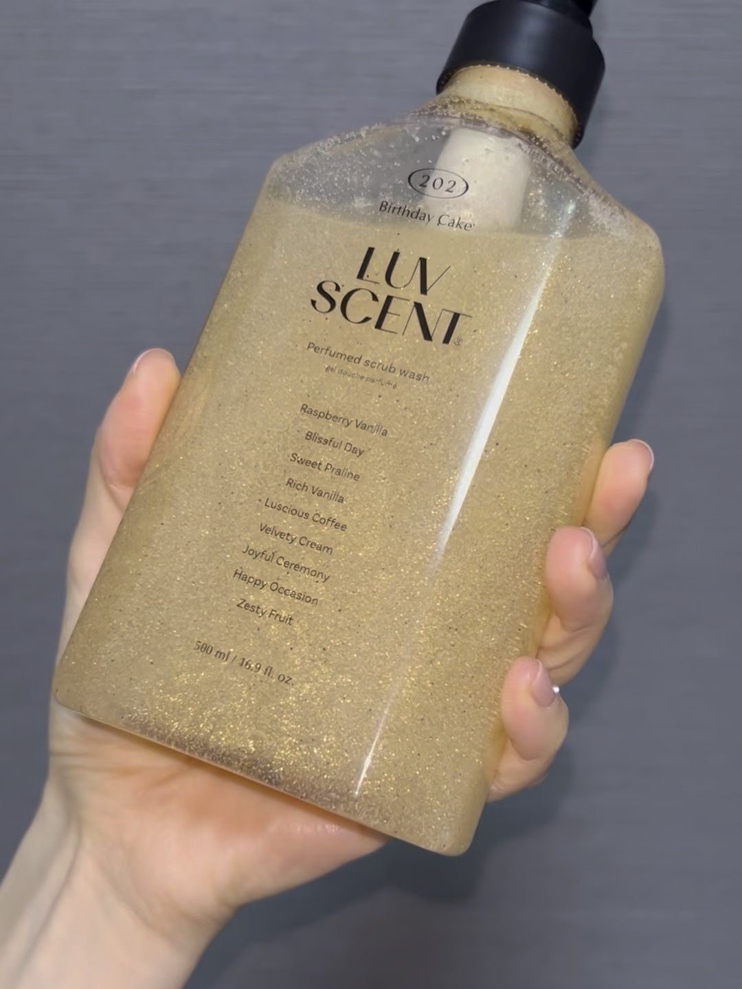 スクラブボディウォッシュ フラワーマーケット ホワイトチューリップ/LUV SCENT/ボディスクラブの人気ショート動画