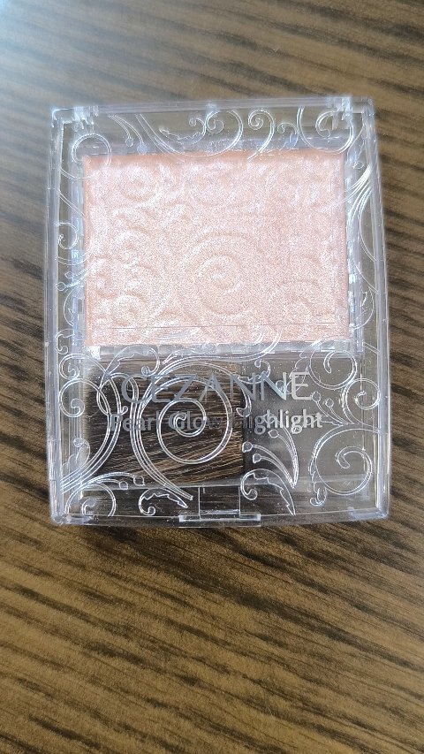 パールグロウハイライト/CEZANNE/パウダーハイライトを使ったクチコミ（1枚目）