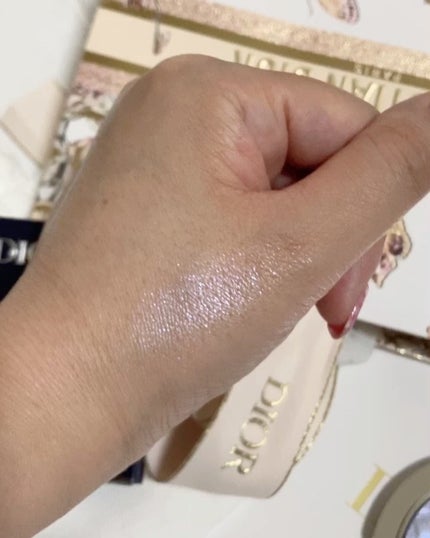 ディオールスキン フォーエヴァー グロウ ルミナイザー/Dior/ハイライトを使ったクチコミ(4枚目)