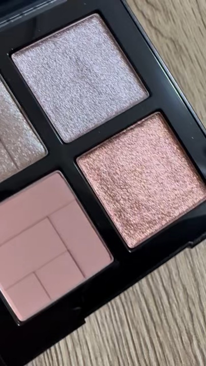 アイスカルプト/shu uemura/アイシャドウパレットの動画クチコミ4つ目