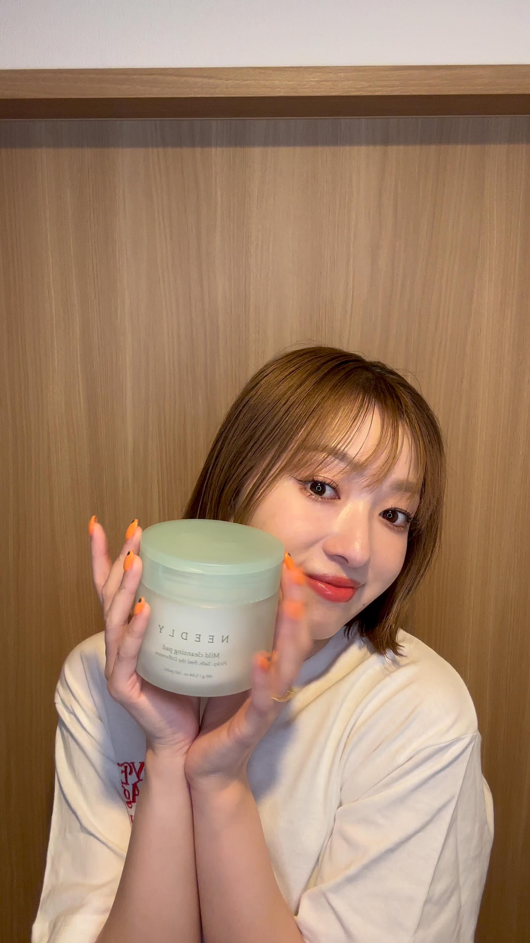 .
.

するんと落ちる目に優しい
クレンジングパッド！？😳

@jerrybeanstalk.official @needly_official_jp

・マイルドクレンジングパッド
　60枚入り

メイク落としの時にクレンジングが
目