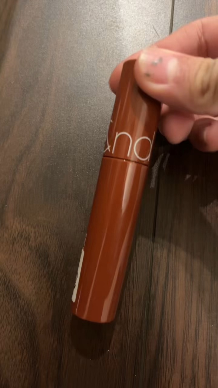 ジューシーラスティングティント/rom&nd/リップティントを使ったクチコミ（1枚目）