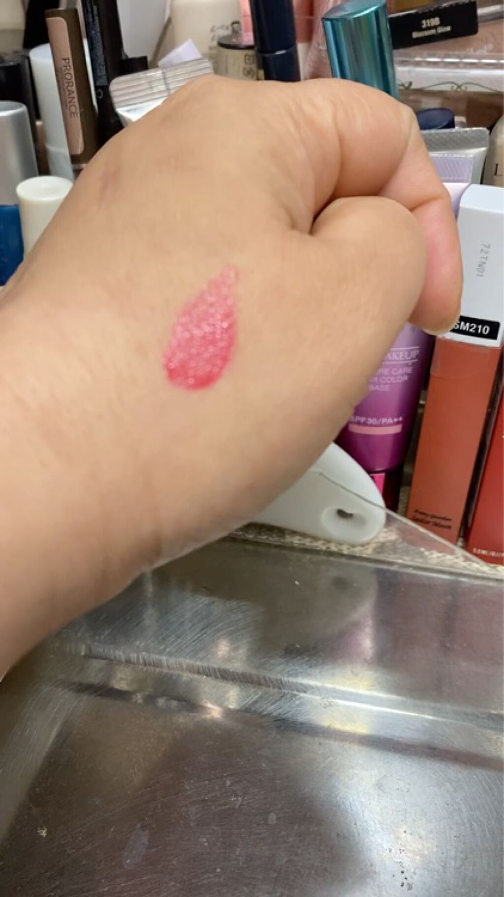 ジューシーラスティングティント/rom&nd/リップティントを使ったクチコミ（3枚目）