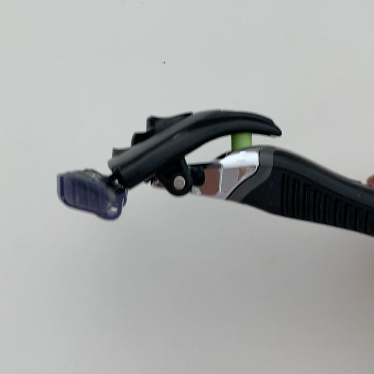 サムライエッジ ホルダー 替刃2個付/FEATHER/シェーバーを使ったクチコミ（3枚目）