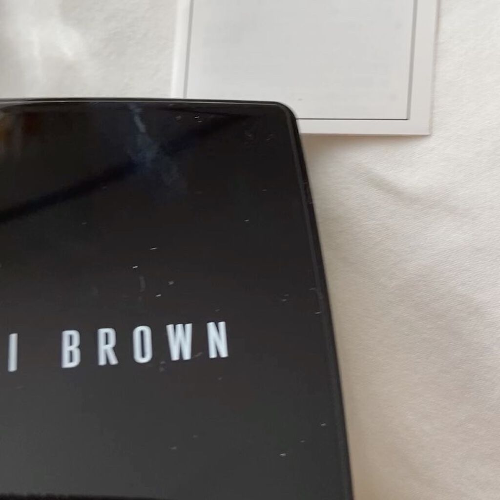 シアーフィニッシュ プレストパウダー/BOBBI BROWN/プレストパウダーの動画クチコミ2つ目