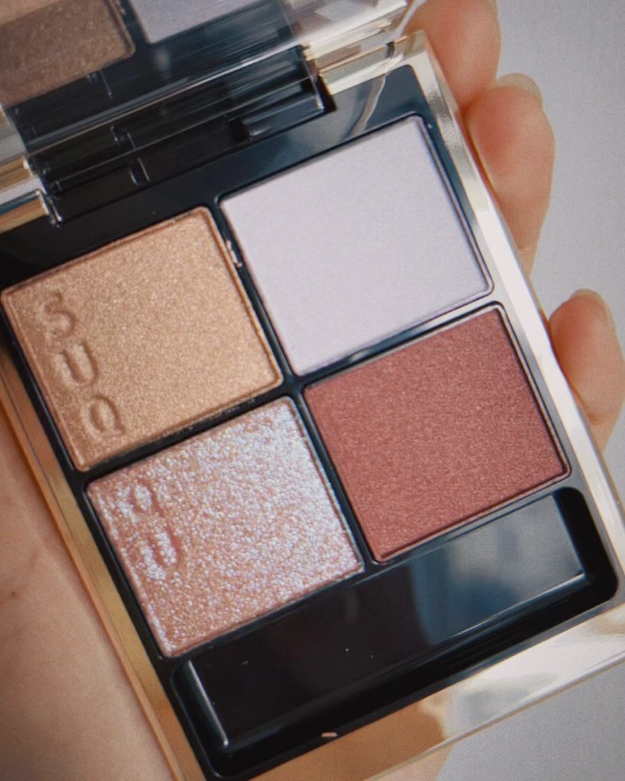 限定アイシャドウパレット】シグニチャー カラー アイズ｜SUQQUの