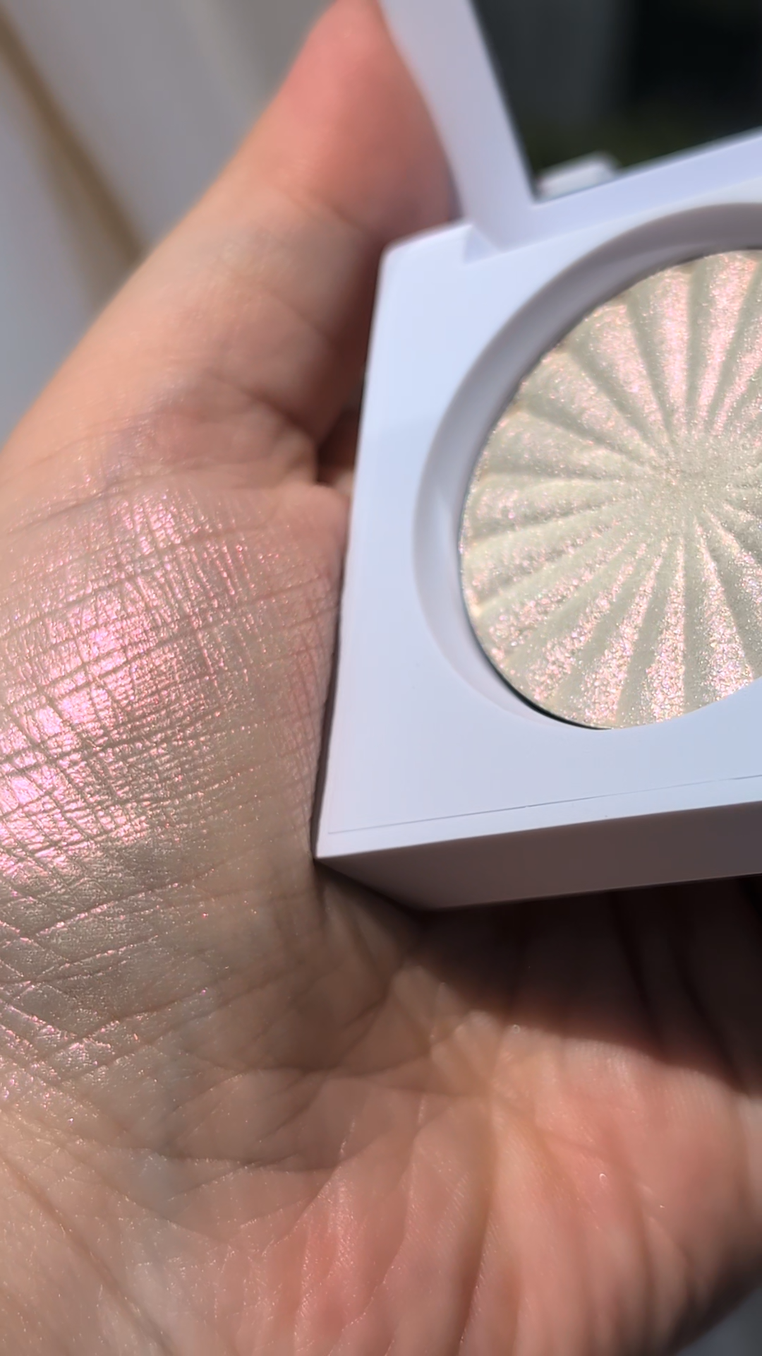 OFRA mini Highlighter/Ofra Cosmetics/パウダーハイライトを使ったクチコミ（2枚目）
