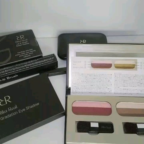 １周年アニバーサリー クリスマスコフレ/リカリアル/メイクアップキットを使ったクチコミ（1枚目）