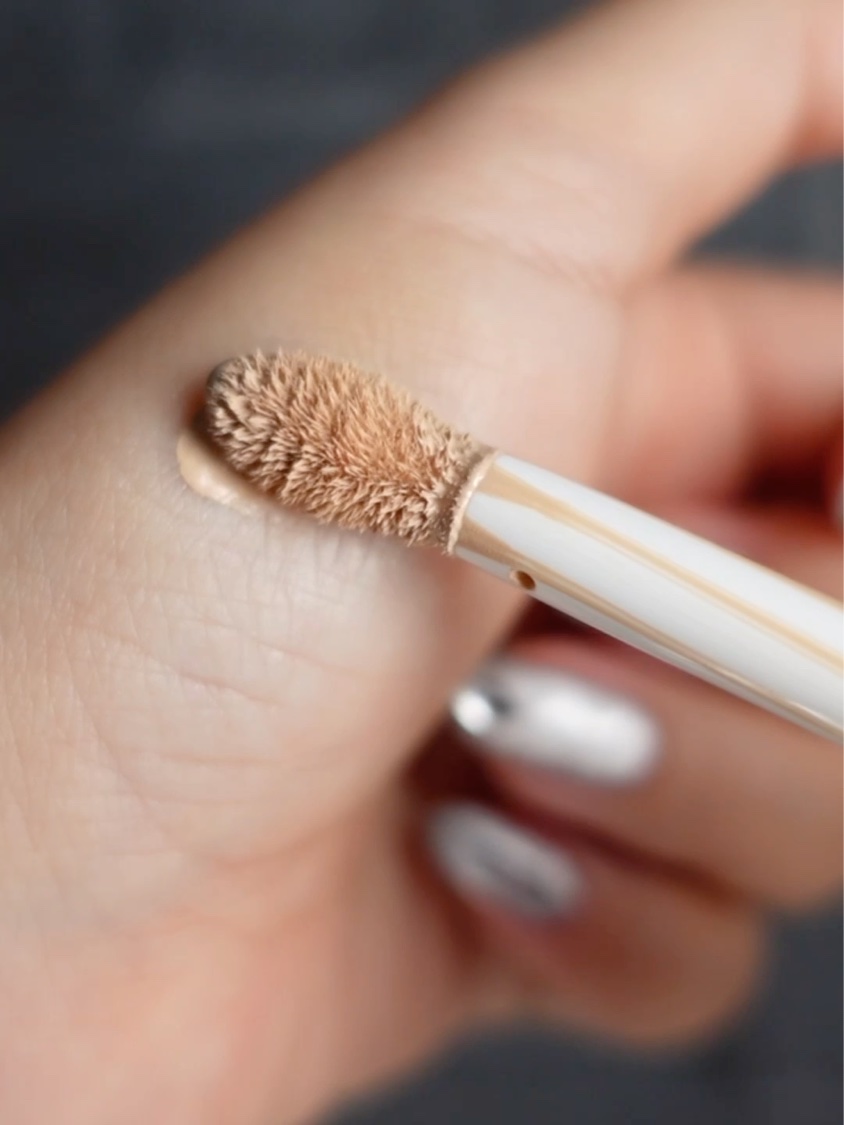 #270S ミニ ラウンド スラント ブラシ/M・A・C/メイクブラシを使ったクチコミ（2枚目）