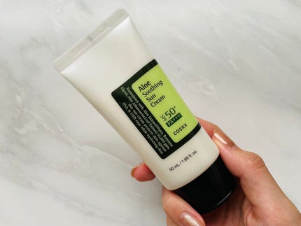 アロエスージングUVクリーム SPF50+ PA+++/COSRX/日焼け止めクリームの人気ショート動画