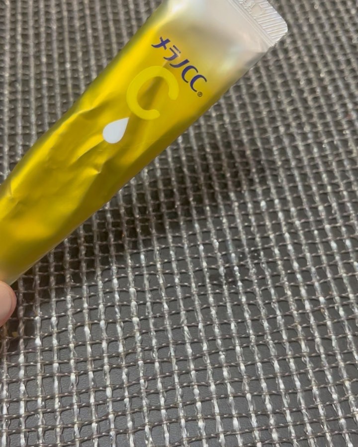 薬用しみ集中対策 プレミアム美容液/メラノCC/美容液を使ったクチコミ（2枚目）