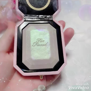 ダイヤモンドライト マルチユース ハイライター/Too Faced/パウダーハイライトを使ったクチコミ（2枚目）