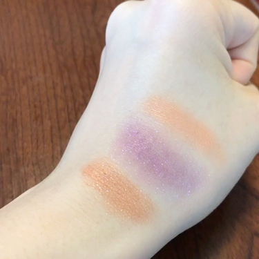 Super Shock Shadow/ColourPop/パウダーアイシャドウを使ったクチコミ（2枚目）