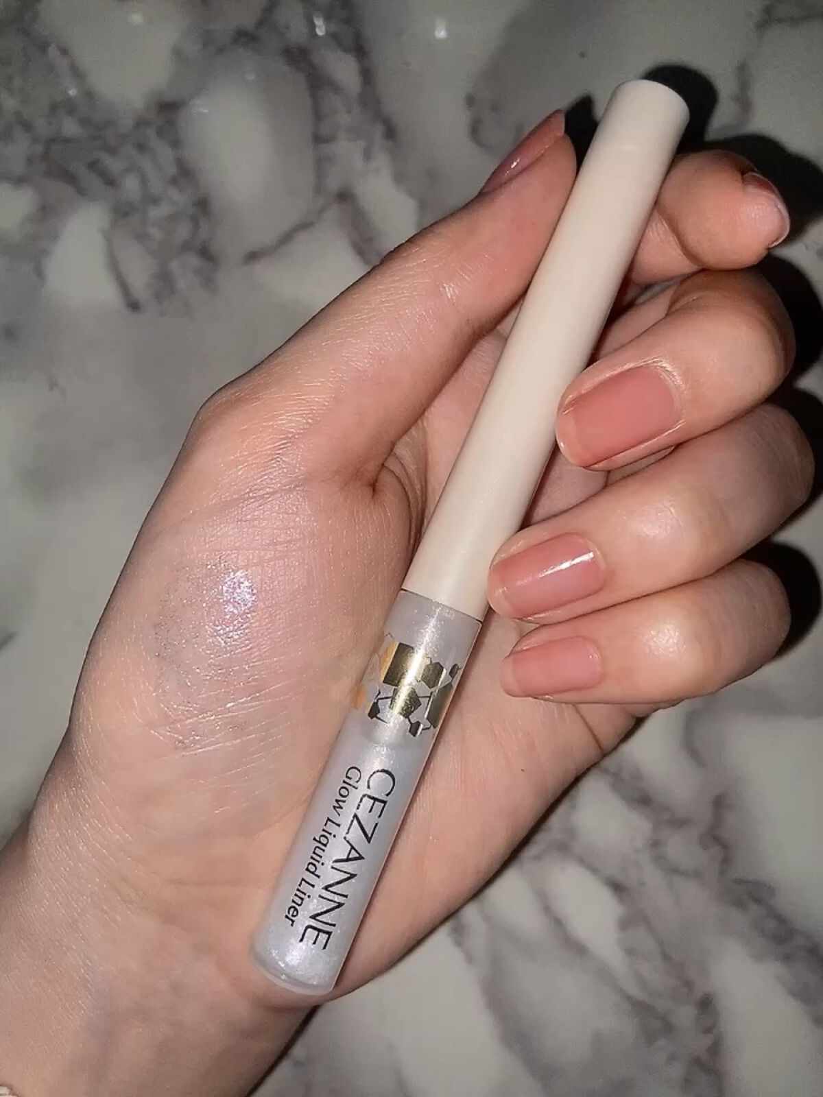 グロウリキッドライナー/CEZANNE/リキッドアイライナーを使ったクチコミ（1枚目）