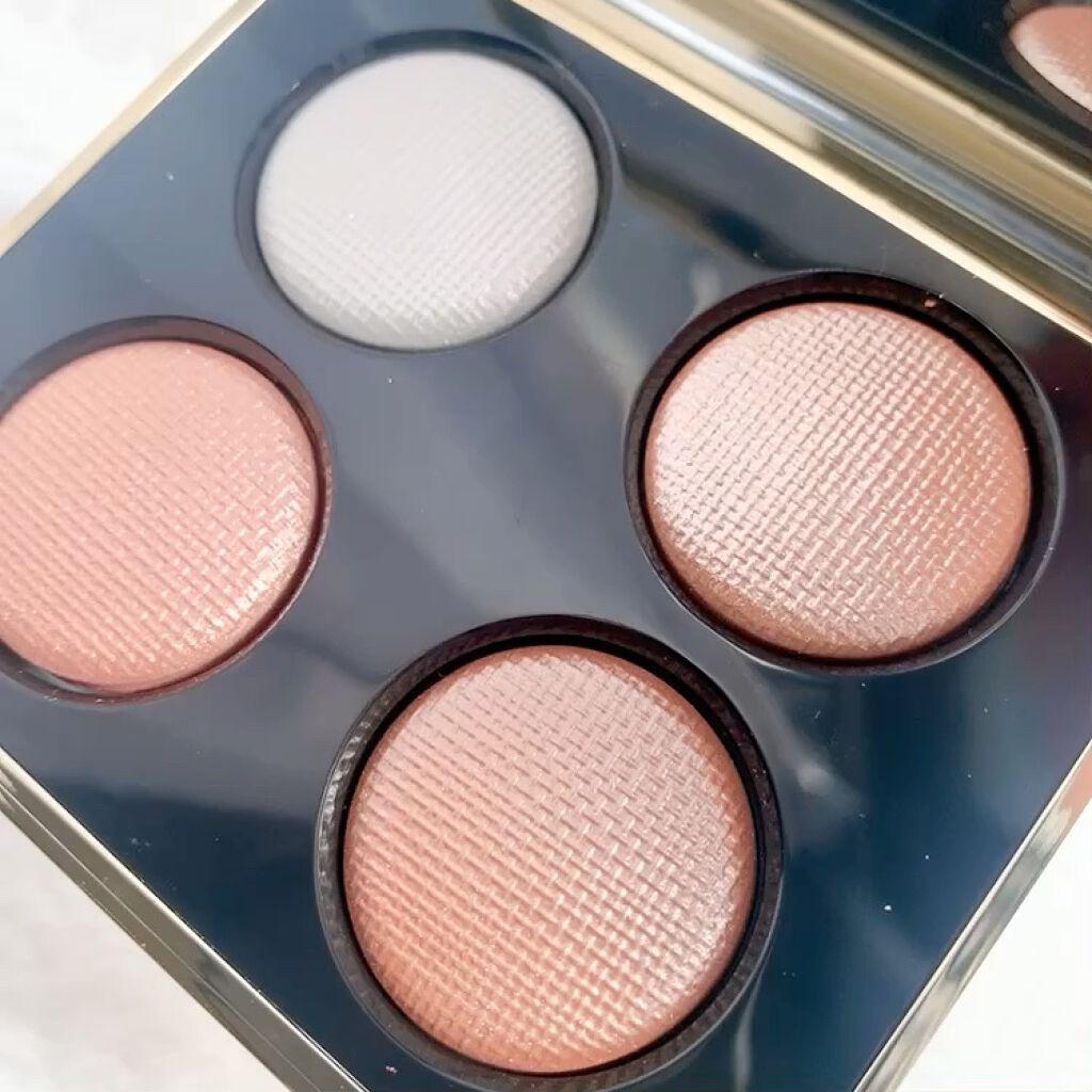 ピンク グロウ リュクス アイシャドウ パレット/BOBBI BROWN/アイシャドウパレットを使ったクチコミ（3枚目）