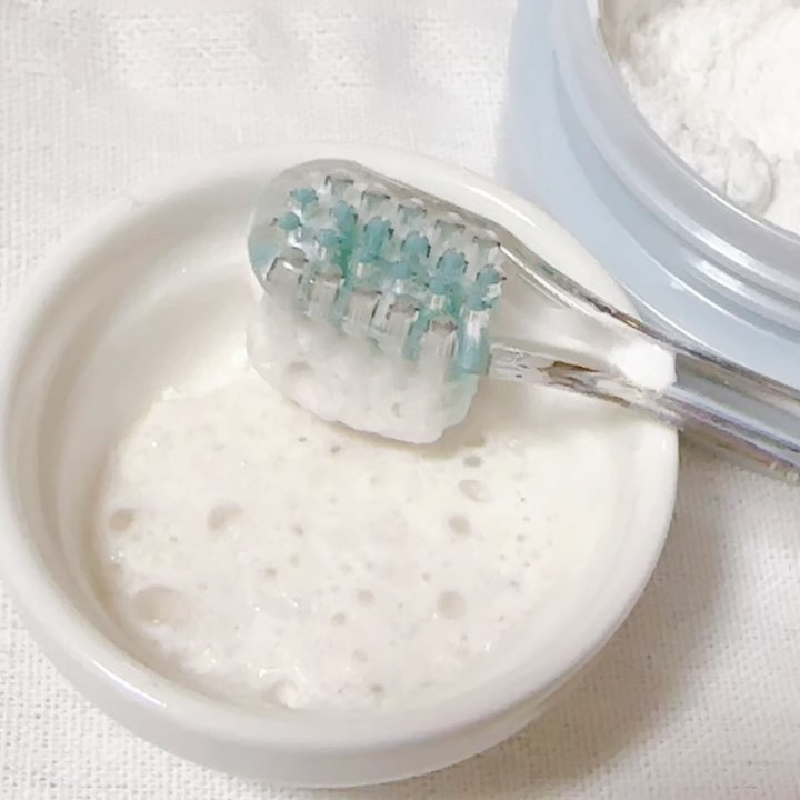 ミルクリア/9LIFE/歯磨き粉の動画クチコミ3つ目