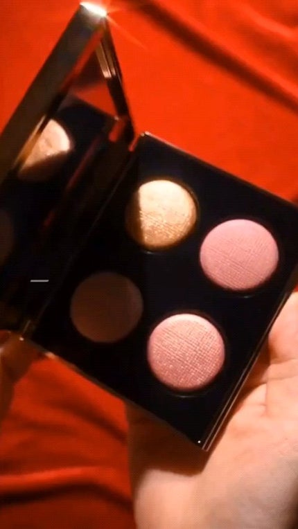 リュクス アイシャドウ クォード グロウ ウィズ ラブ コレクション/BOBBI BROWN/アイシャドウパレットの人気ショート動画