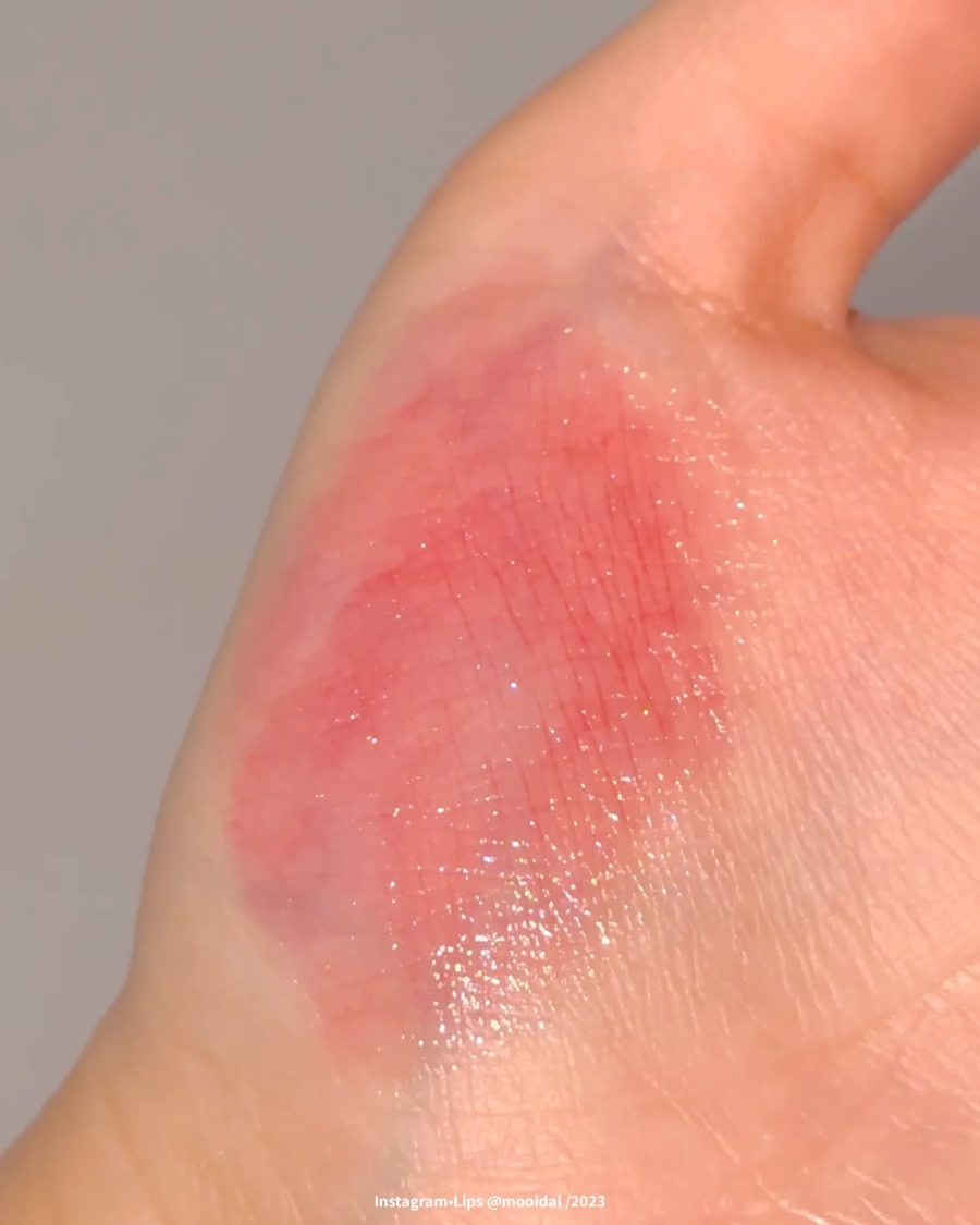 サクラヴェールリップ/パラドゥ/リップクリームを使ったクチコミ（3枚目）