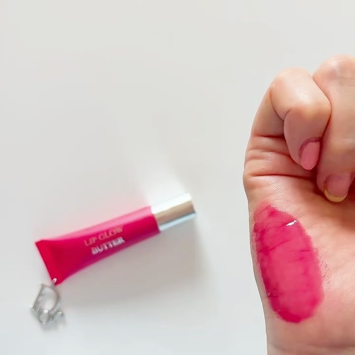 アディクト リップ グロウ バター/Dior/リップグロスを使ったクチコミ（2枚目）