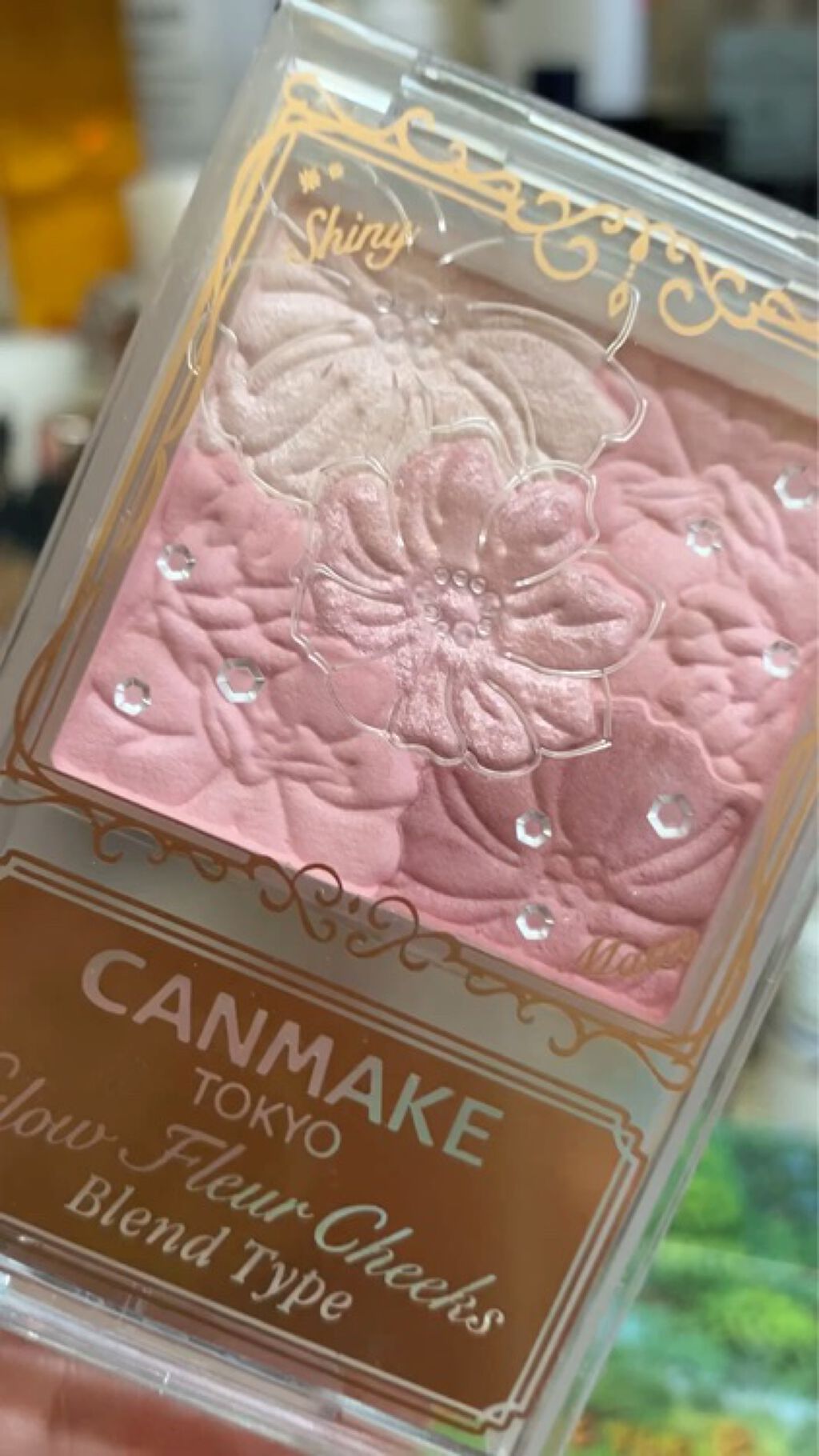 グロウフルールチークス（ブレンドタイプ）/キャンメイク/パウダーチークを使ったクチコミ（2枚目）