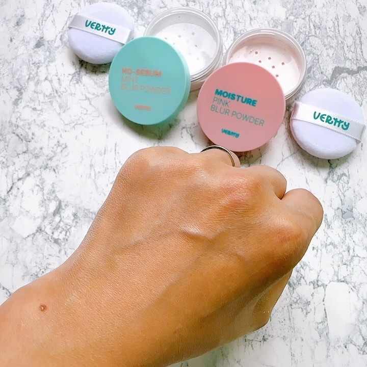 モイスチャーピンクブラーパウダー/Vertty/ルースパウダーを使ったクチコミ（3枚目）