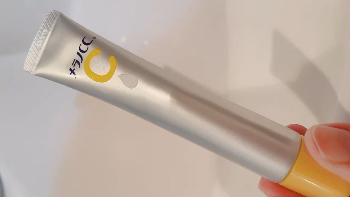 薬用 しみ 集中対策 美容液/メラノCC/美容液の人気ショート動画