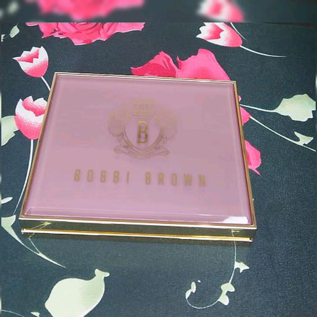 ピンク グロウ リュクス アイシャドウ パレット/BOBBI BROWN/アイシャドウパレットを使ったクチコミ（3枚目）