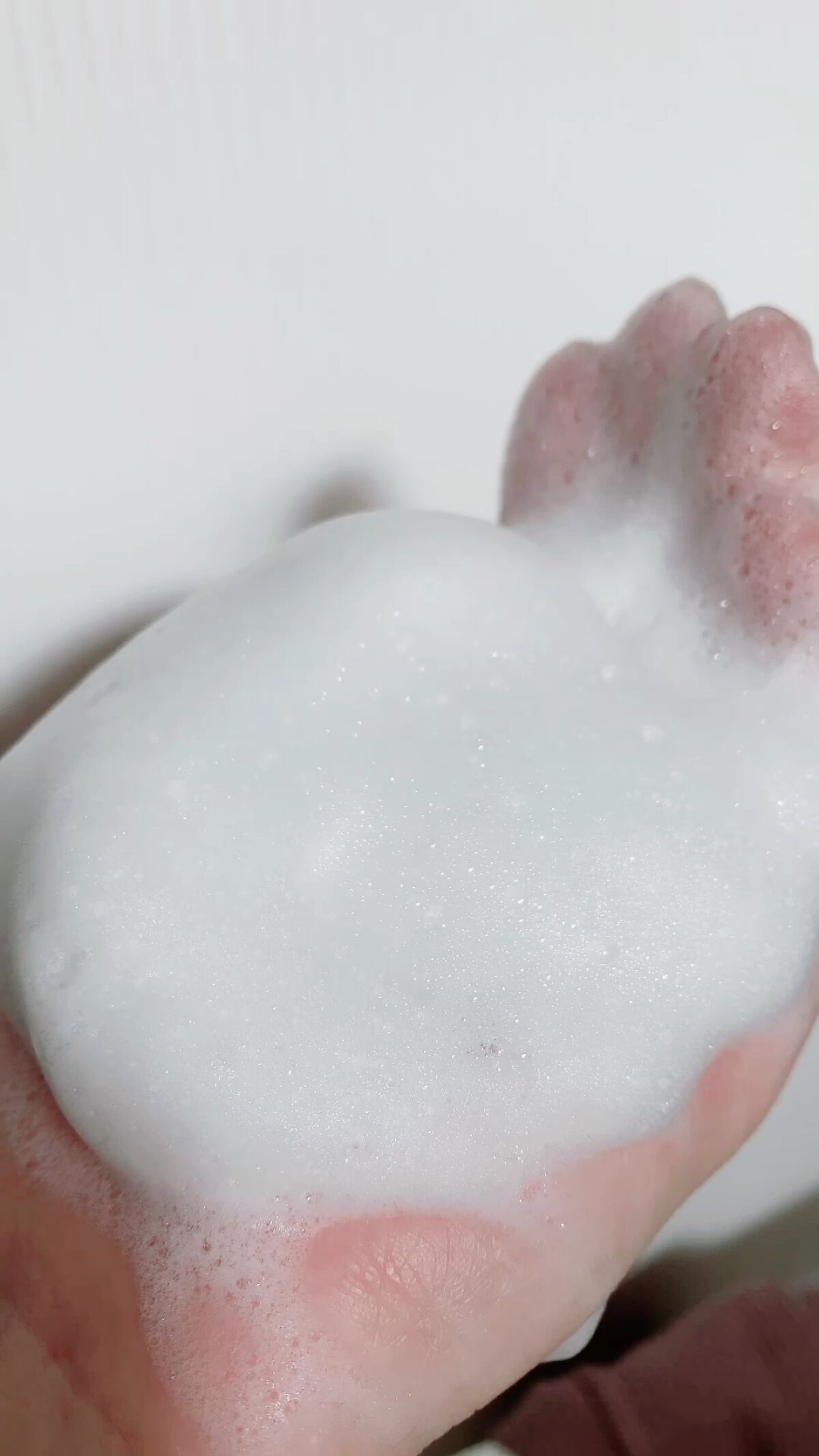 赤箱 (しっとり)/カウブランド/洗顔石鹸の人気ショート動画