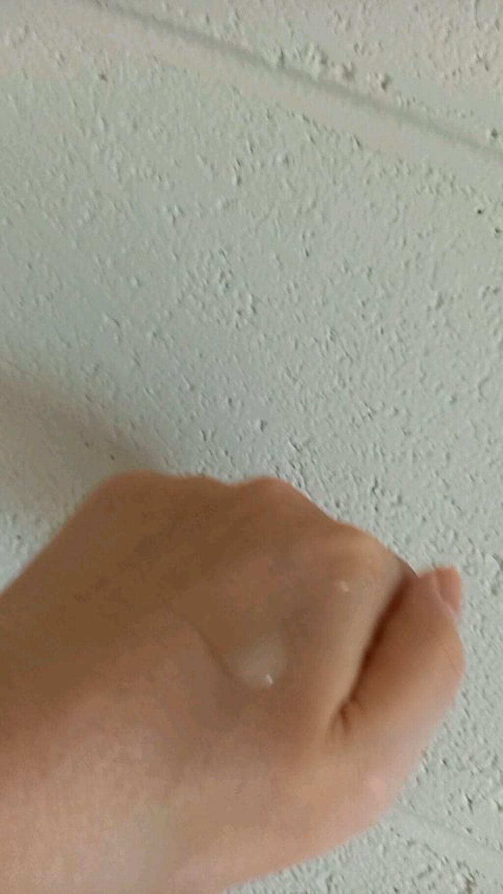 モイスチュアマイルドホワイト パーフェクトエッセンス/モイスチュアマイルド ホワイト/オールインワン化粧品の人気ショート動画