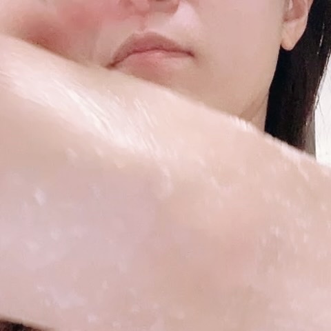 Q+Me スウィートボムタラソスクラブレモンティーの香り/AGARISM/バストケア・ヒップケアを使ったクチコミ（3枚目）