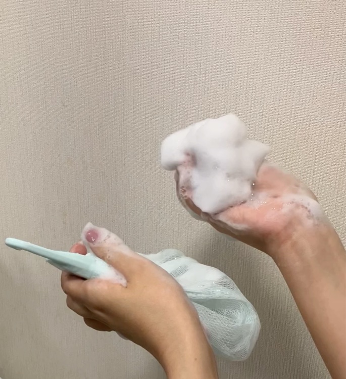 スイサイ ビューティクリア ブラック パウダーウォッシュ/suisai/洗顔パウダーの動画クチコミ2つ目