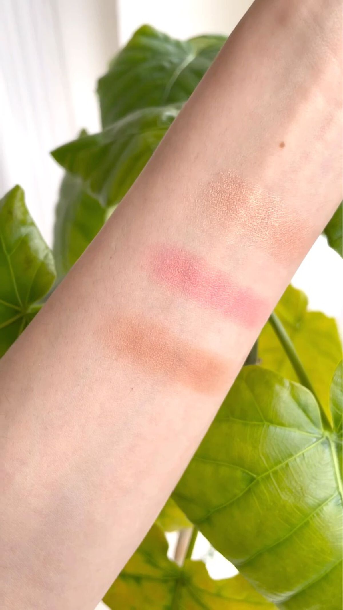 エファベセンス エクストラ ディメンション フェイス コンパクト/M・A・C/パウダーチークの動画クチコミ1つ目