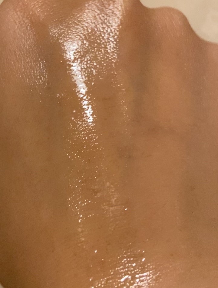 セラム X パフュームミスト SILKY MORNING/Velvet Bunny/香水(レディース)の動画クチコミ1つ目