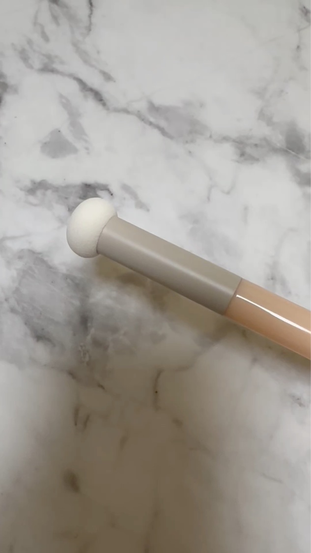 スティックパフ キノコ型/セリア/メイクブラシの動画クチコミ5つ目