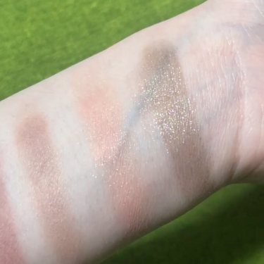 Pressed Powder Shadow /ColourPop/パウダーアイシャドウを使ったクチコミ（2枚目）