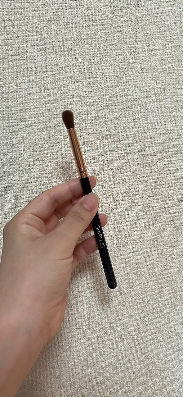 貴族のゴールド メイクブラシ11本セット 化粧ポーチ付き/SIXPLUS/メイクブラシの人気ショート動画